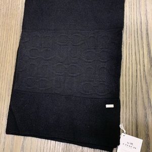 Coach - “Emb Sig Knit Scarf” in Black